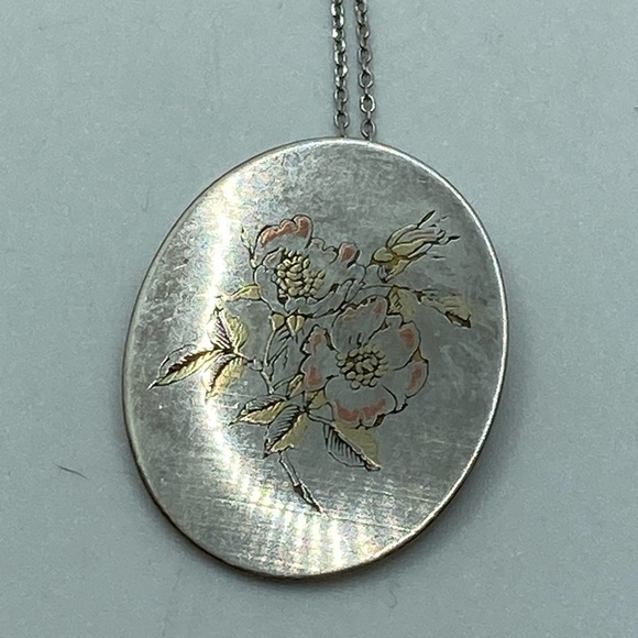 REED & Barton Damascene Oval Pendant on 925 Chain 18” & 1” - Picture 3 of 10